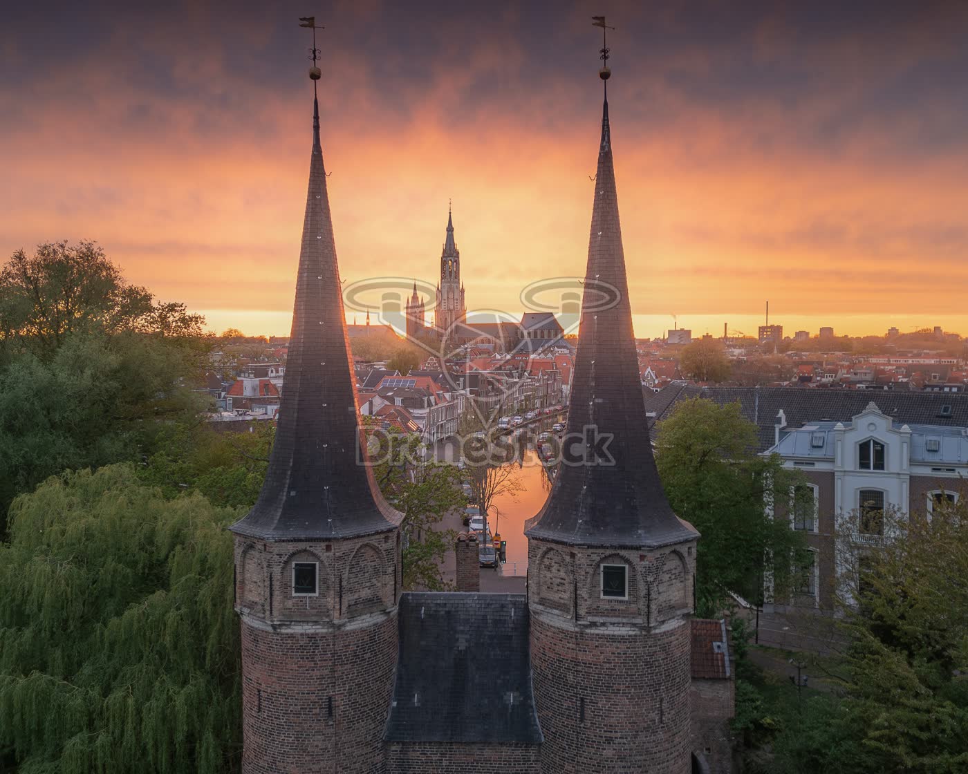 Oostpoort en Nieuwe Kerk, Delft