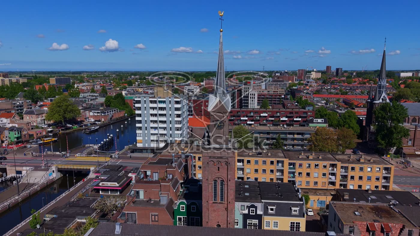 Kerktoren boven centrum Zaandam 2