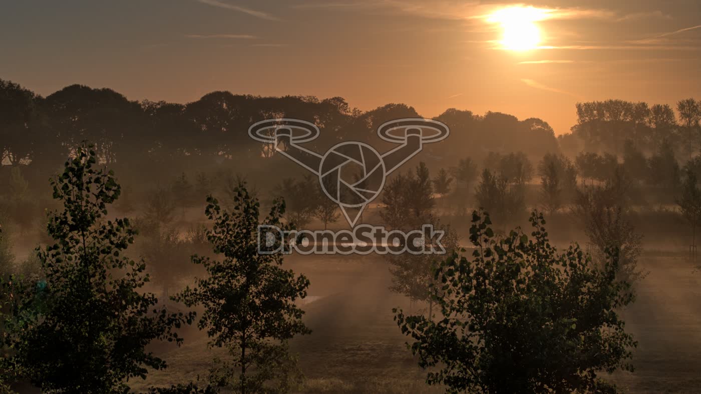 Mist en opkomende zon, Numansdorp