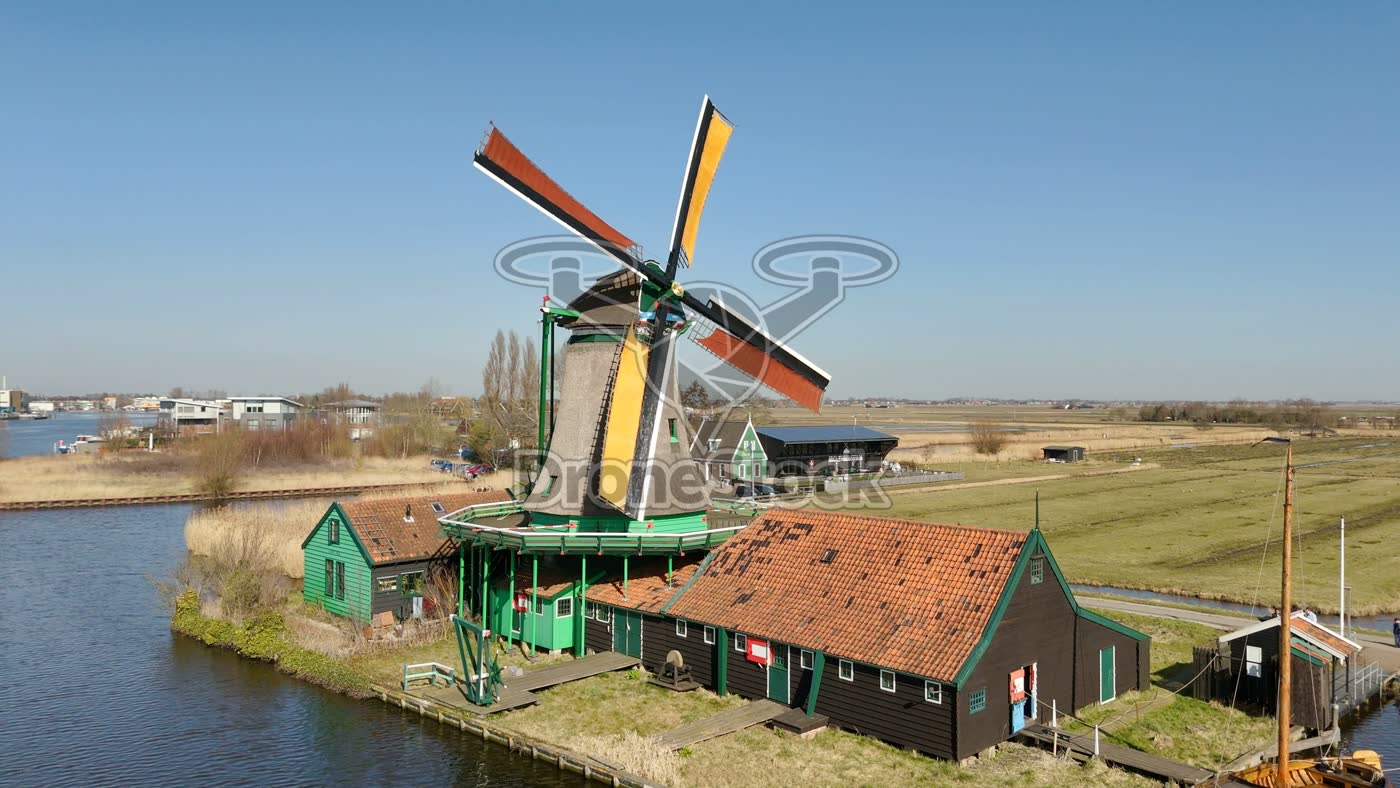 Oliemolen De Bonte Hen aan de Zaanse Schans 3