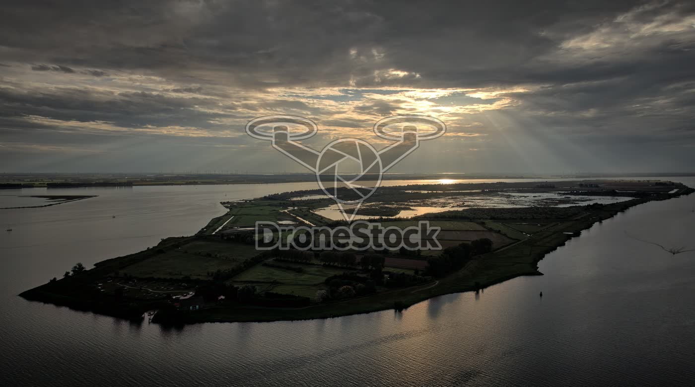 Eiland Tiengemeten bij Zuid-Beijerland