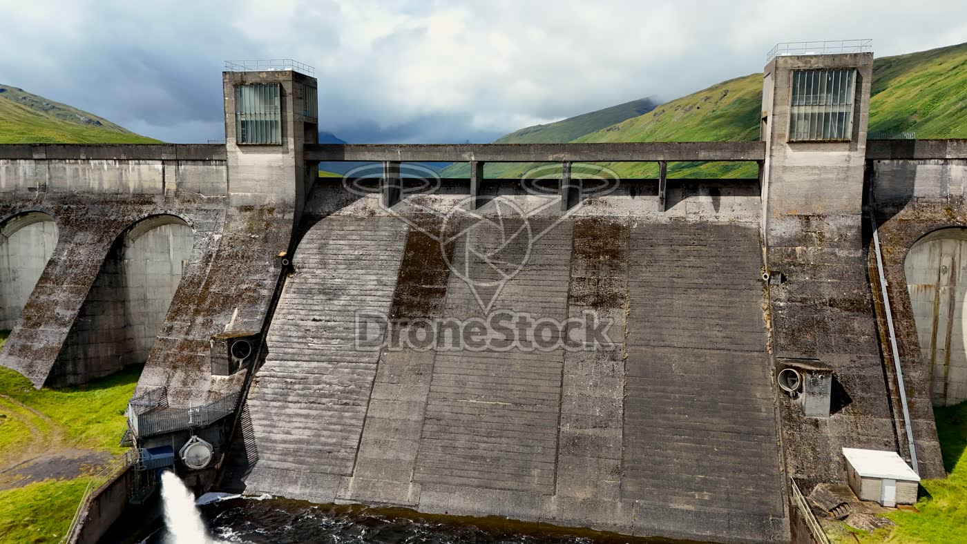 Lubreoch Dam bij Pubil