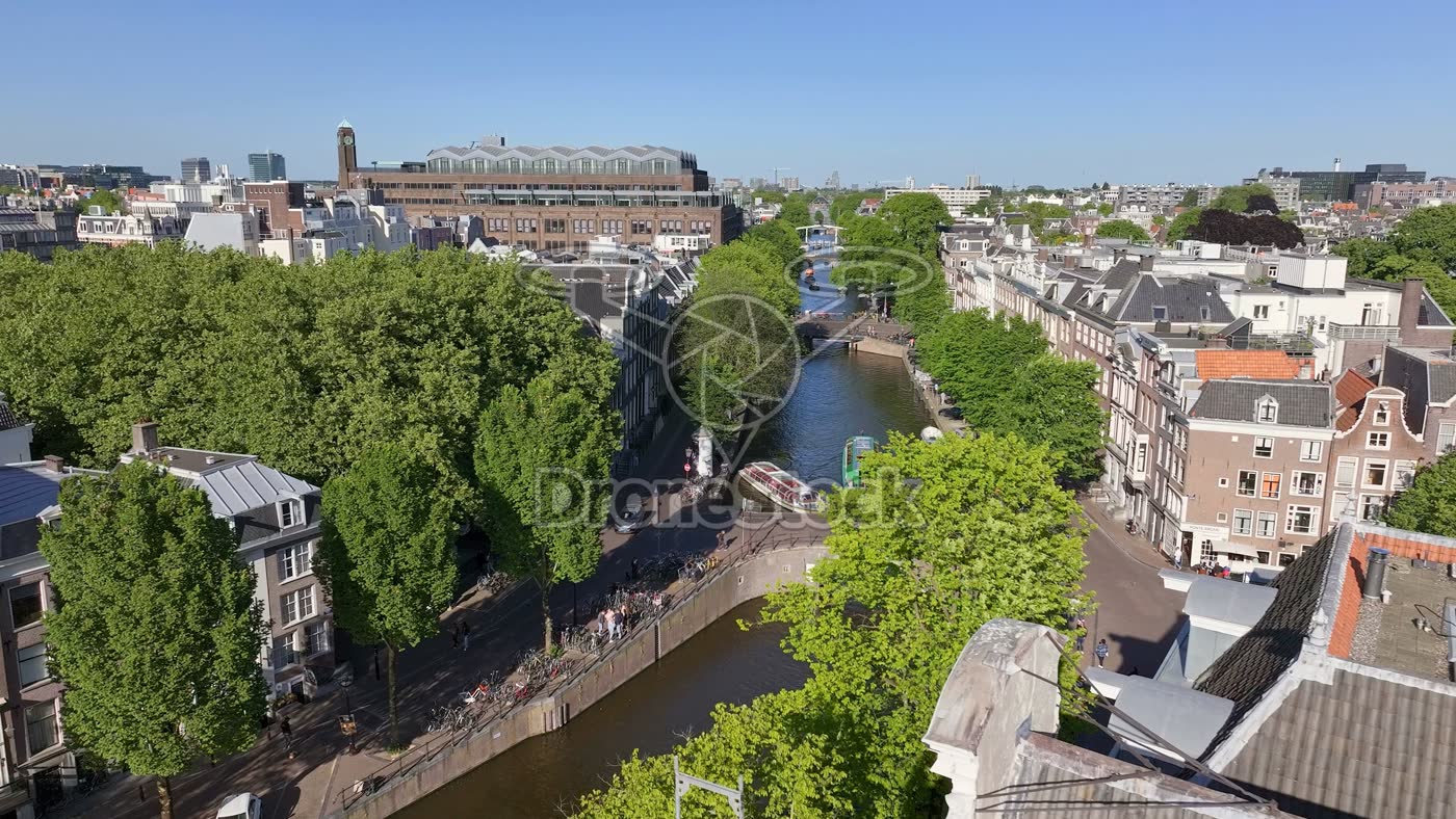 Herengracht bij Thorbeckeplein met brug 2