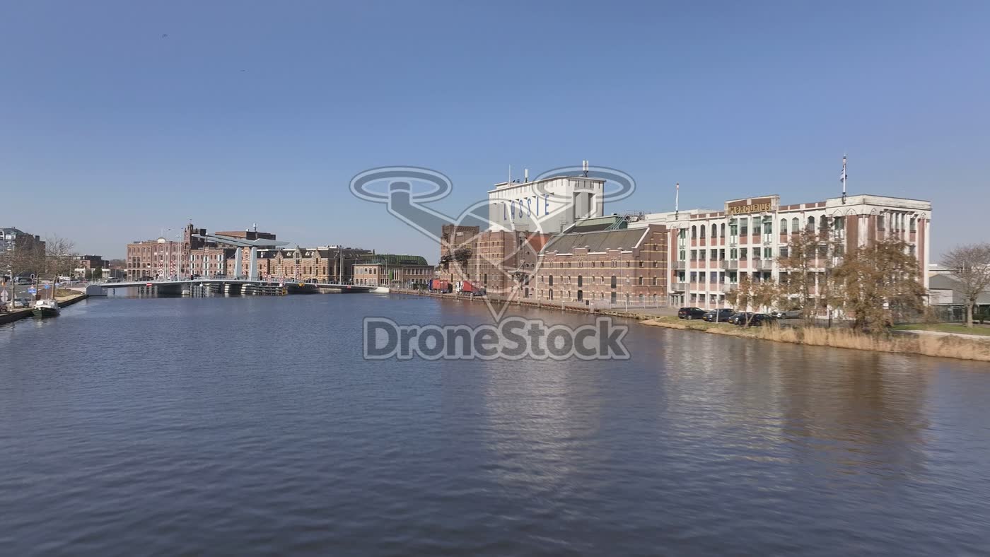Zaanbrug, Lassie en Pellerijcomplex Hollandia