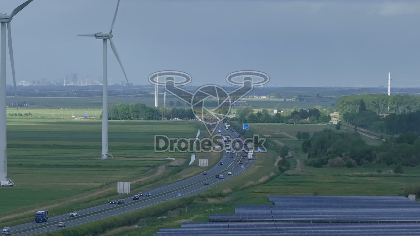 Windturbine en Zonnepark N11 bij Alphen aan den Rijn 3