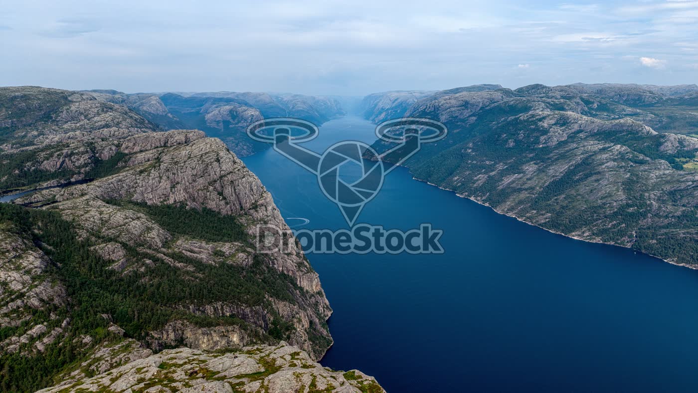 Preikestolen boven Lysefjorden