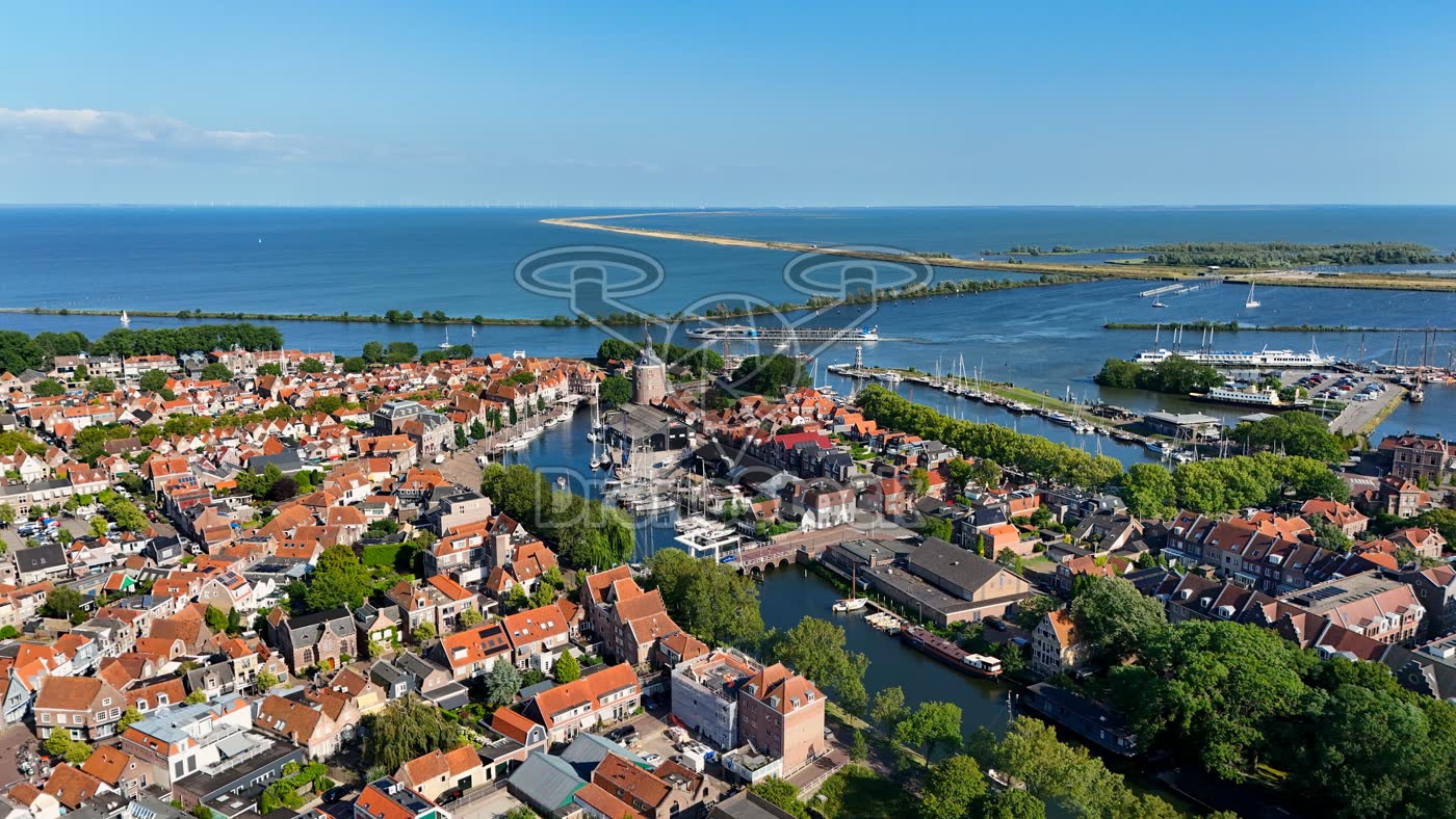 Dromedaris en oude haven, Enkhuizen