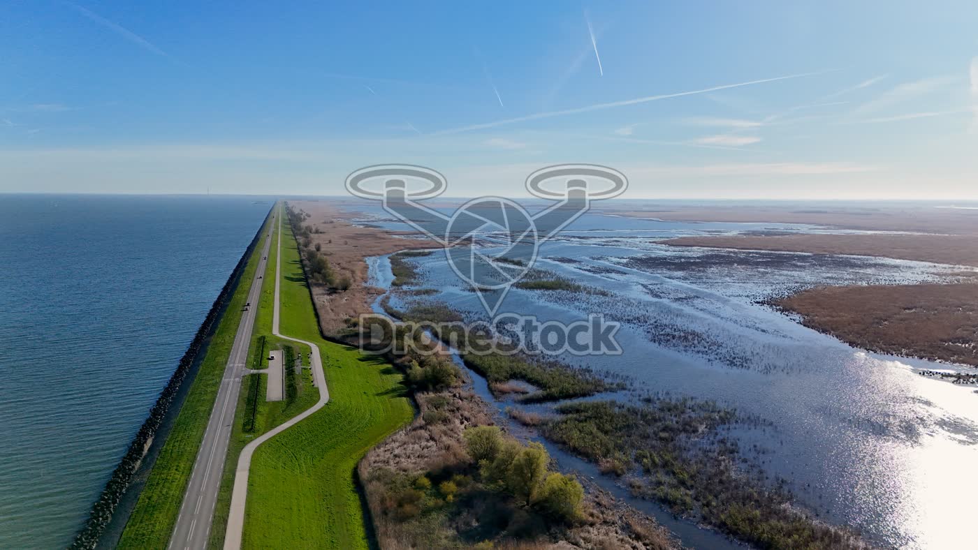 Oostvaardersdijk bij Almere