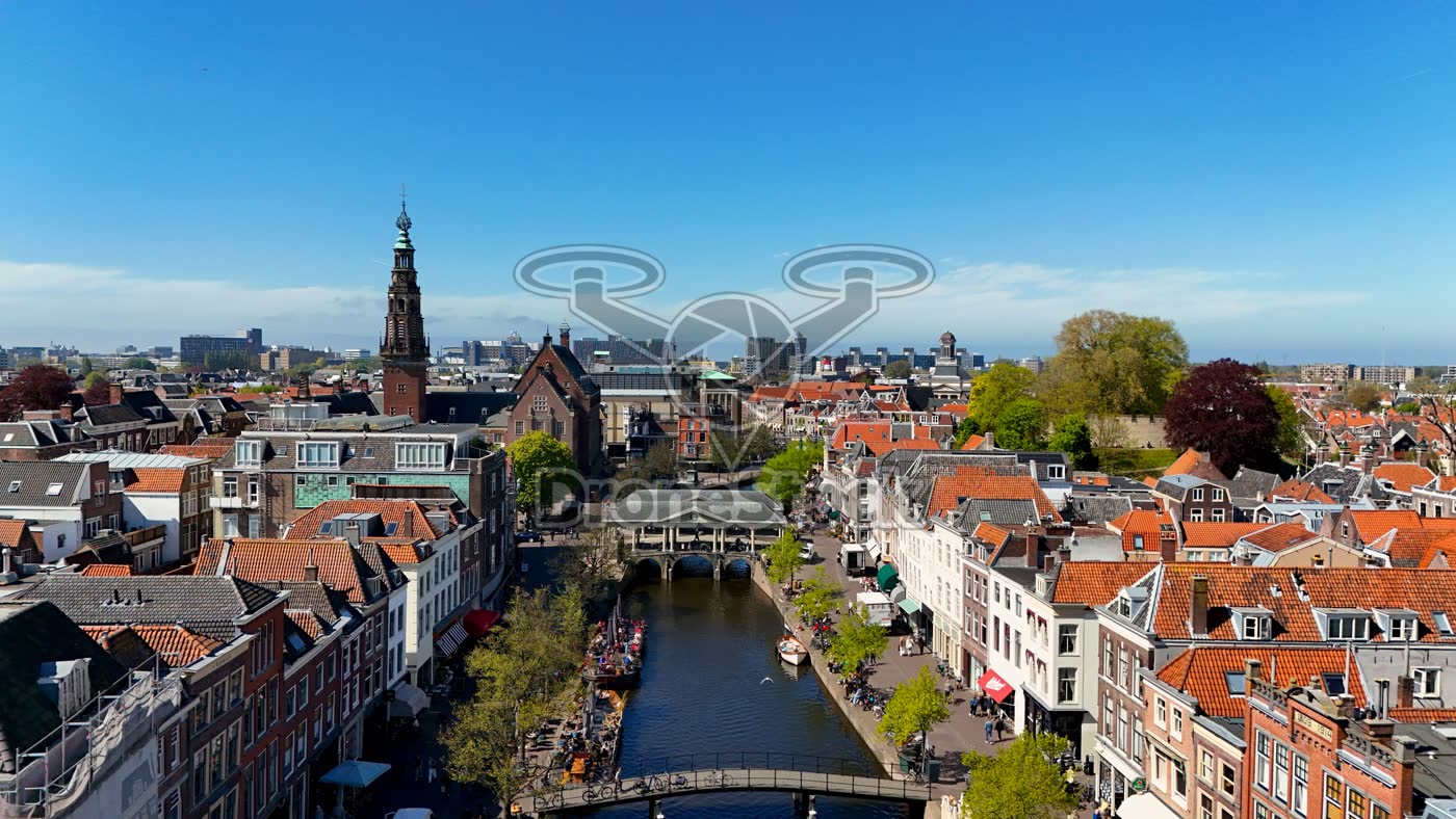 Binnenstad van Leiden met gracht