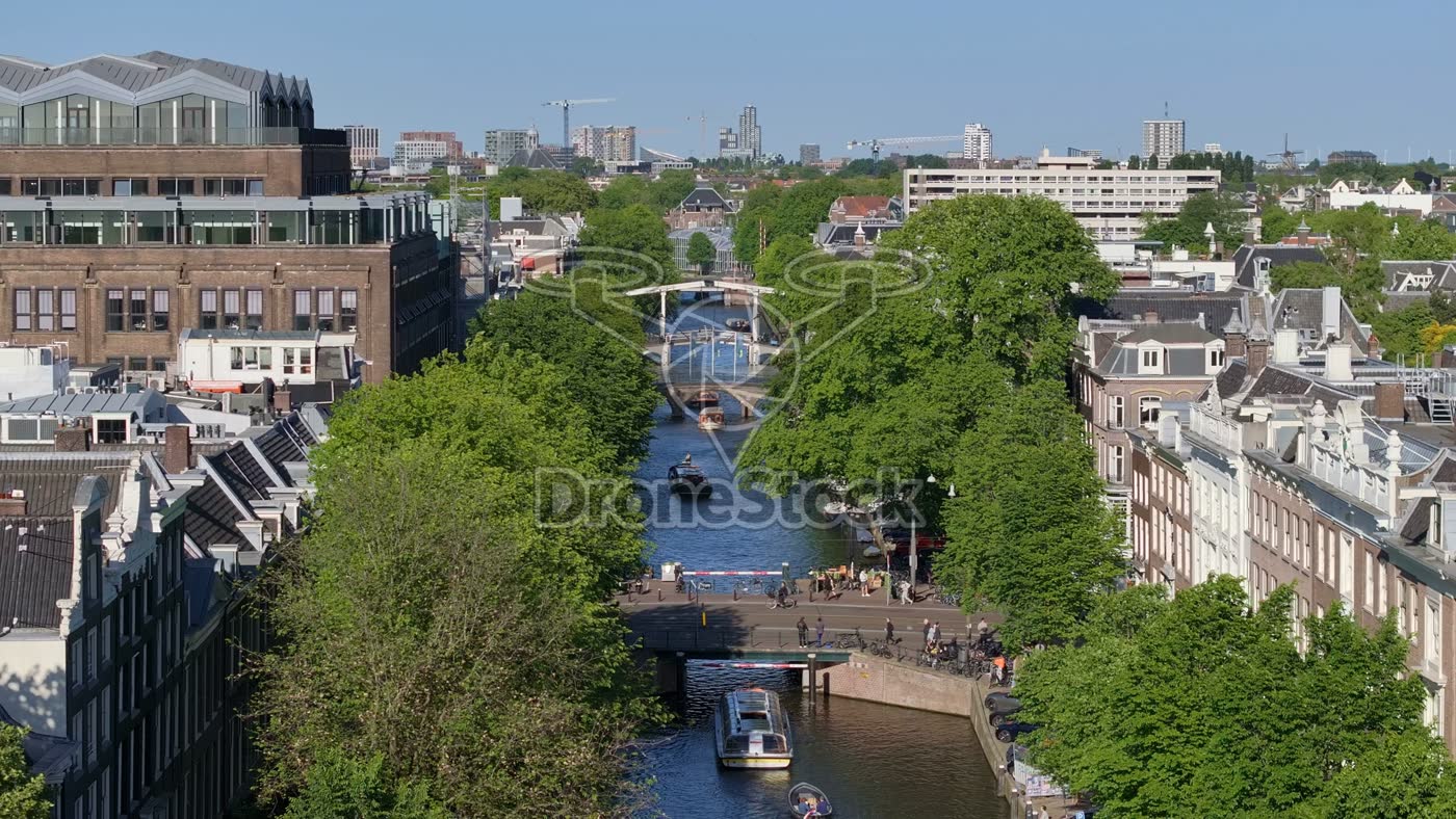 Herengracht met bruggen 3