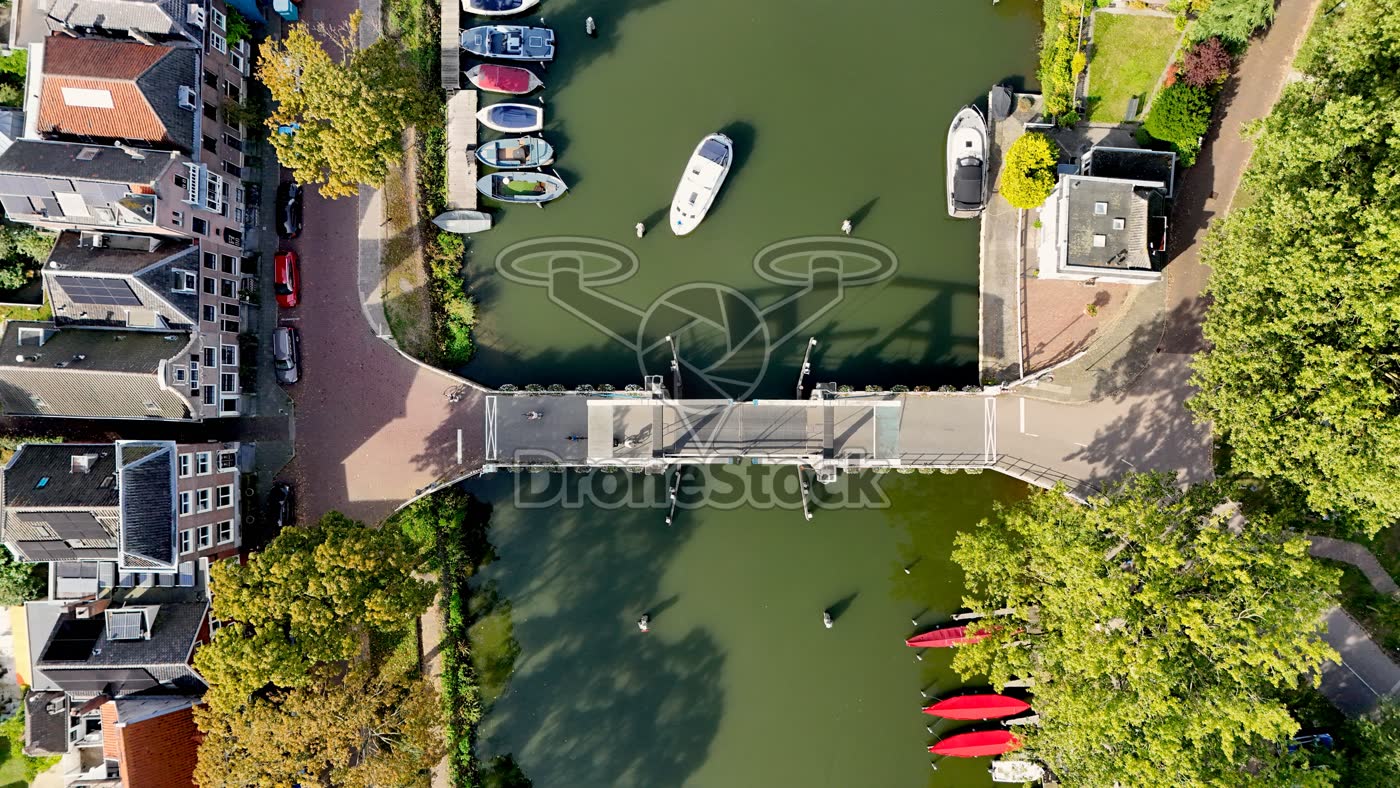 Bovenaanzicht van de Lange Vechtbrug, Weesp