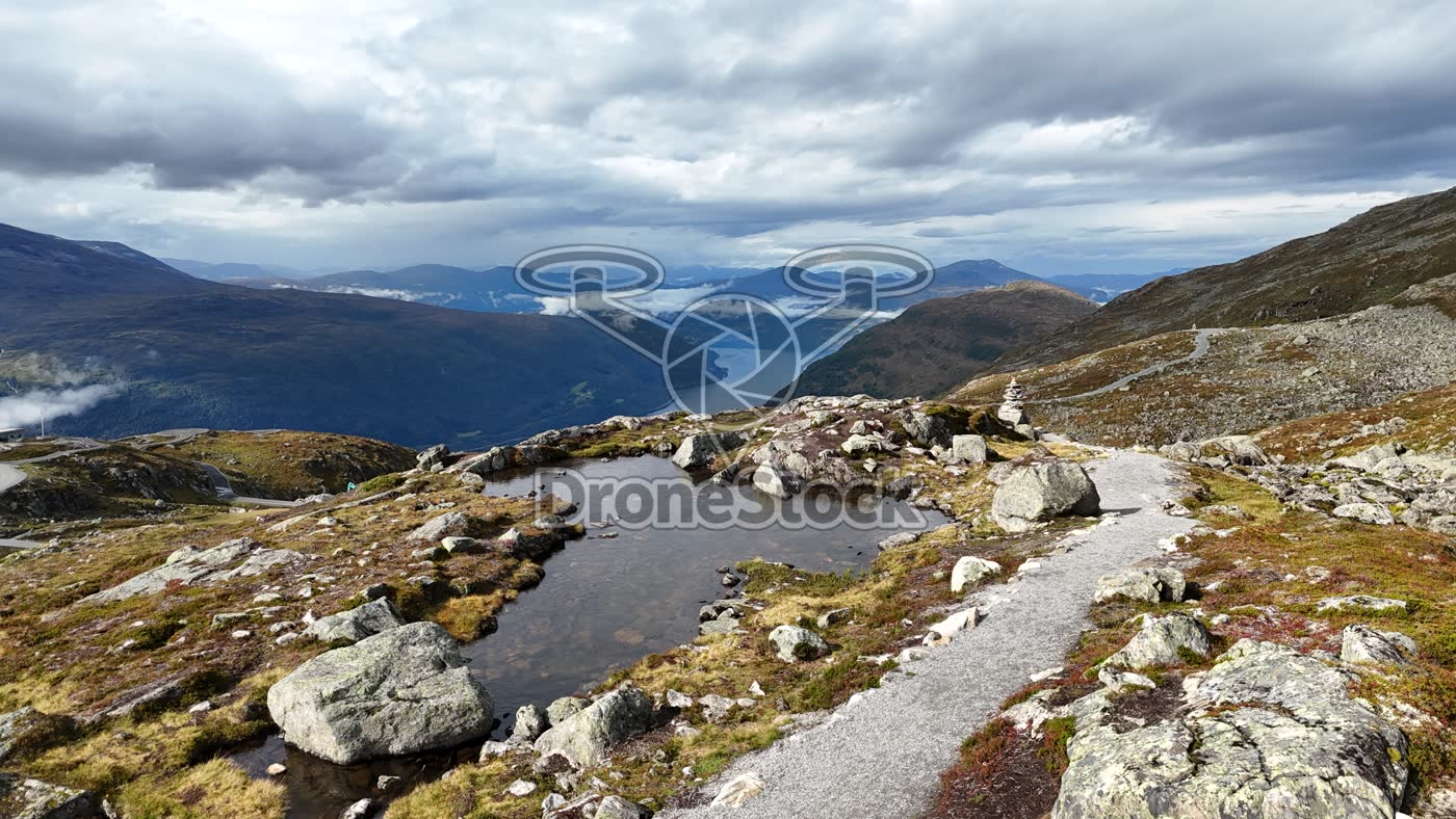 Loen fjord en bergpad