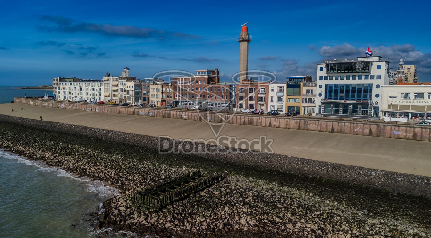 Boulevard de Ruyter met radartoren en basaltkust bij Vlissingen