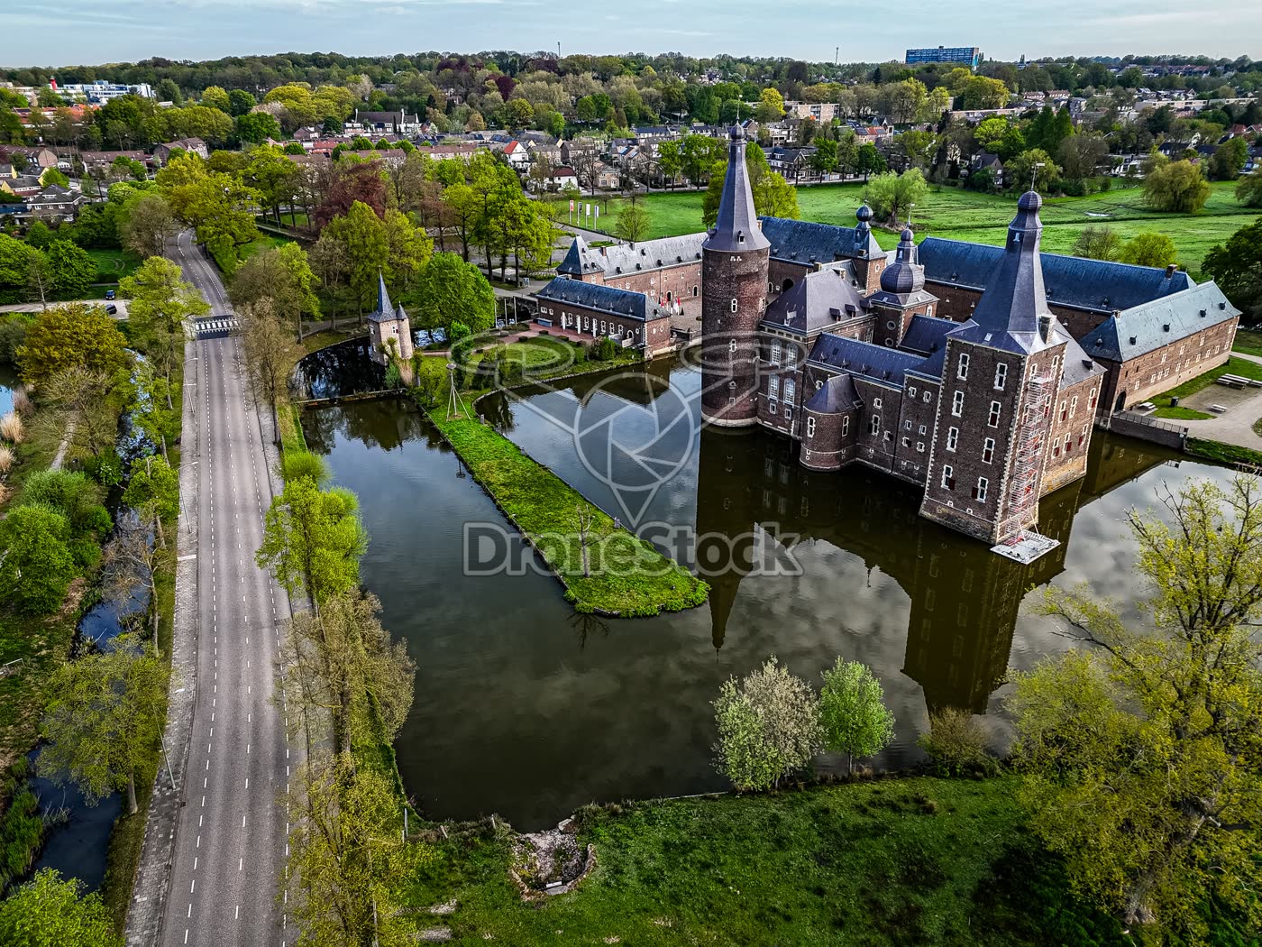 Kasteel Hoensbroek luchtfoto