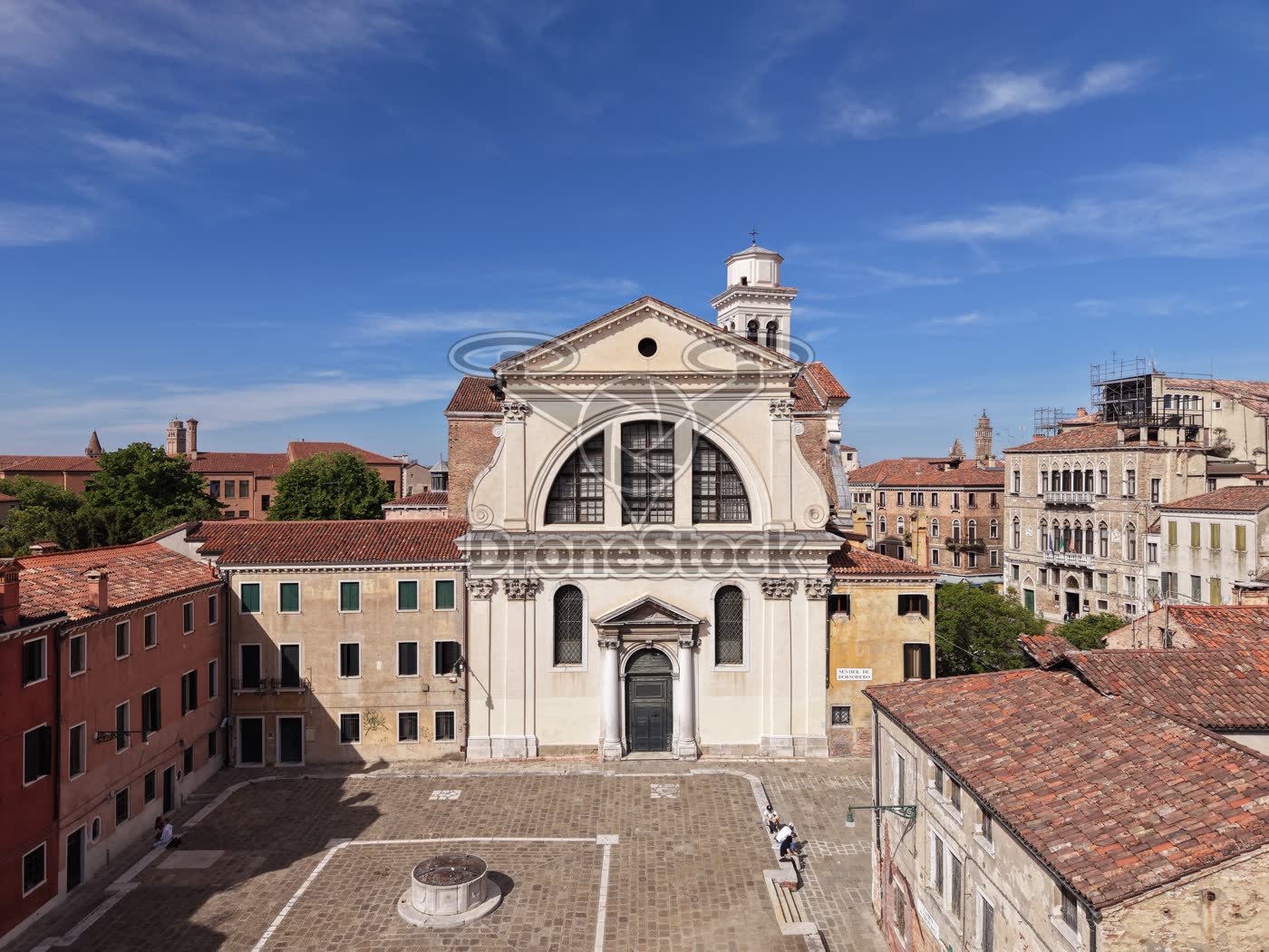 Kerk San Trovaso en zijn campo, Venetië.