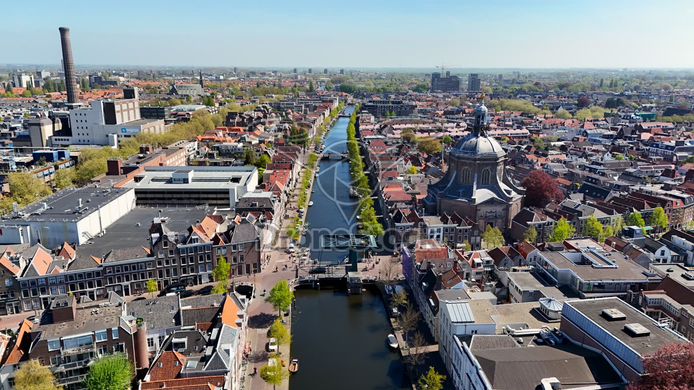 Marekerk bij gracht, Leiden