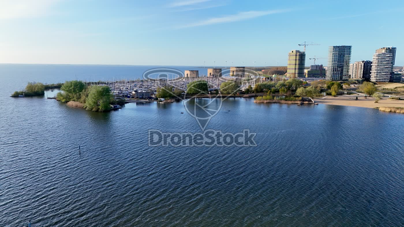Almere Poort Jachthaven en woongebouwen