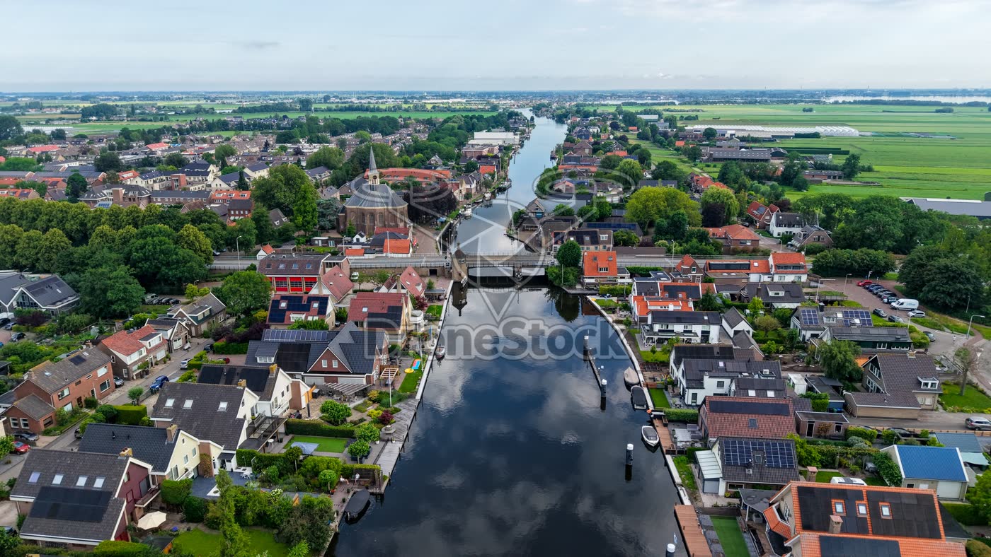 Woubrugge vanuit de lucht.