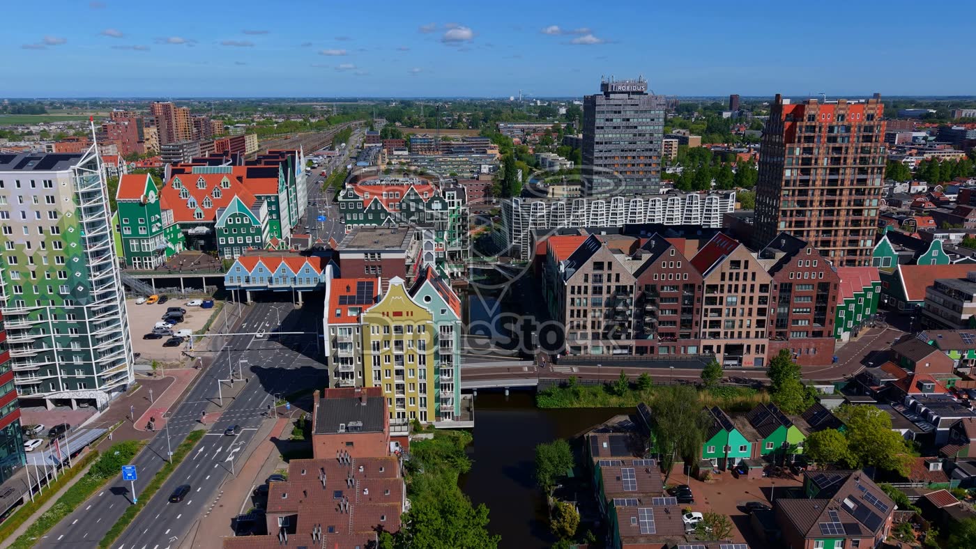Centrum Zaandam met Stadhuis Zaanstad 2