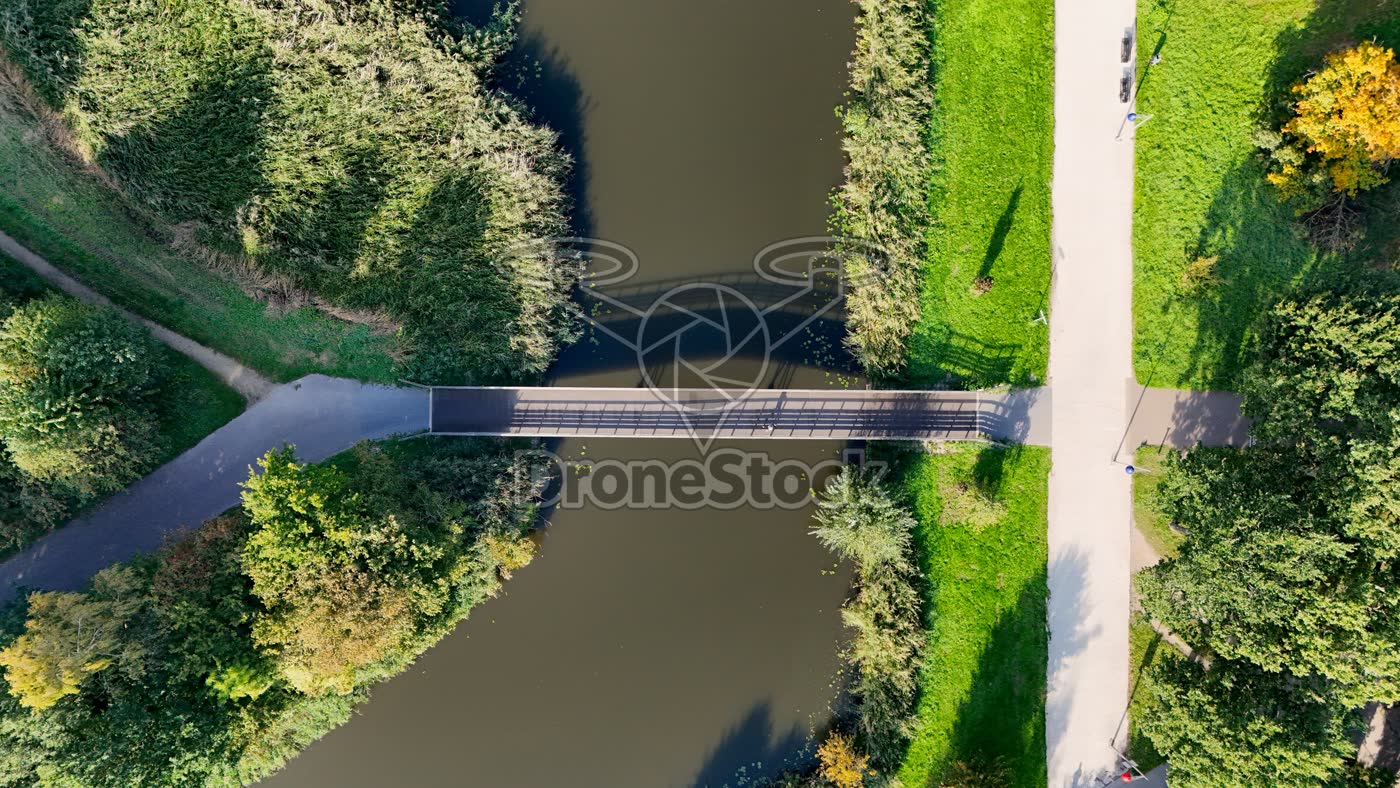 Almere - Stad brug in Beatrixpark 2