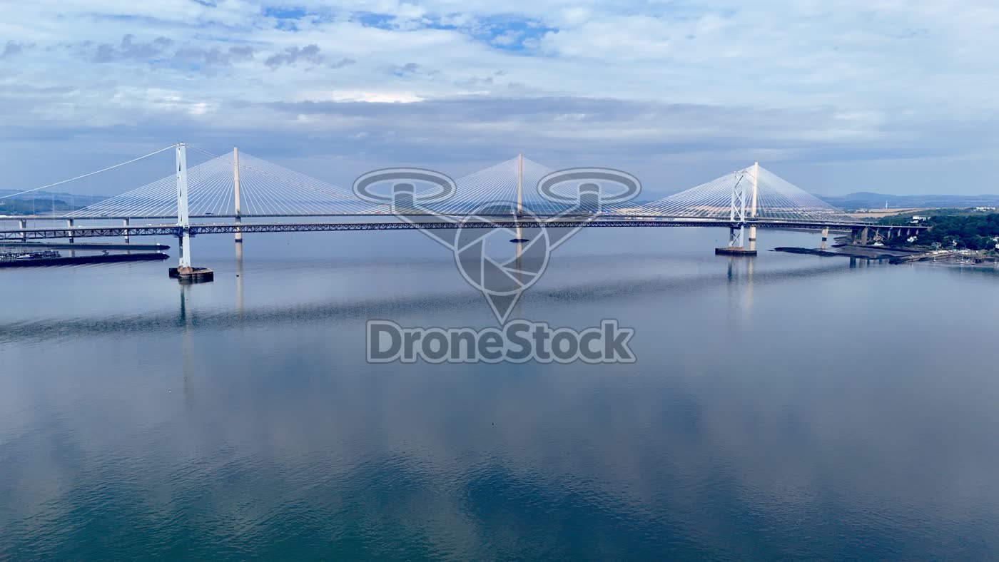 Queensferry Crossing en Forth Road Bridge 2