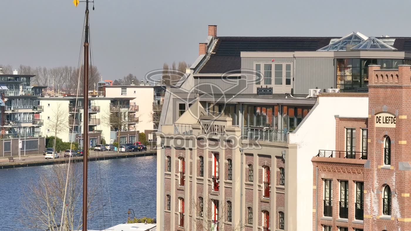 De Liefde en Herinnering aan de Zaan 2