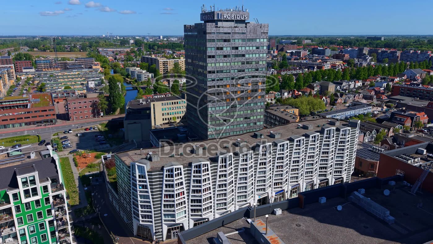 Saentoren met Robidus-kantoor en woonblok Zaandam 2