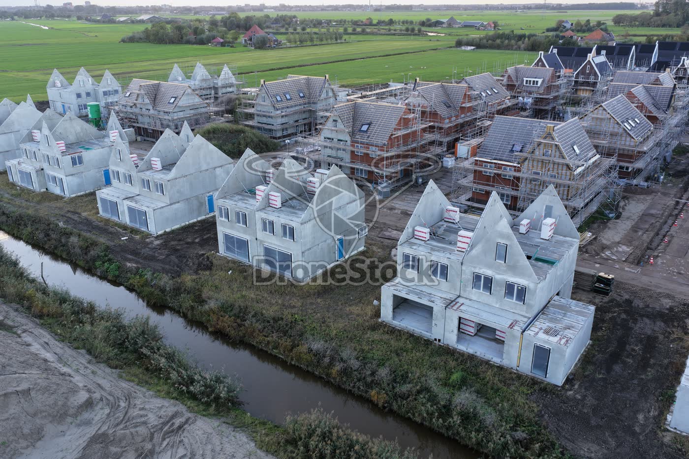 Kreekrijk Saendelft nieuwbouw en bestaand