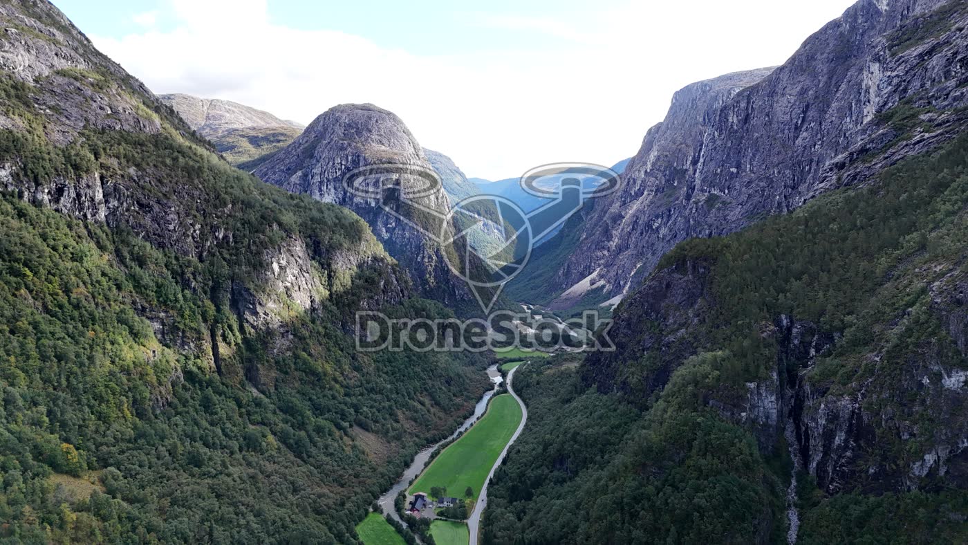 Vallei bij Stalheim, Voss