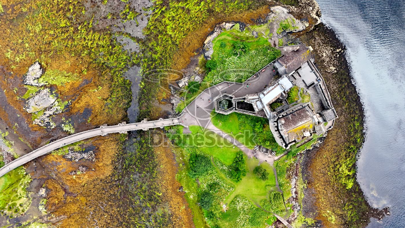 Luchtfoto van Kasteel Eilean Donan