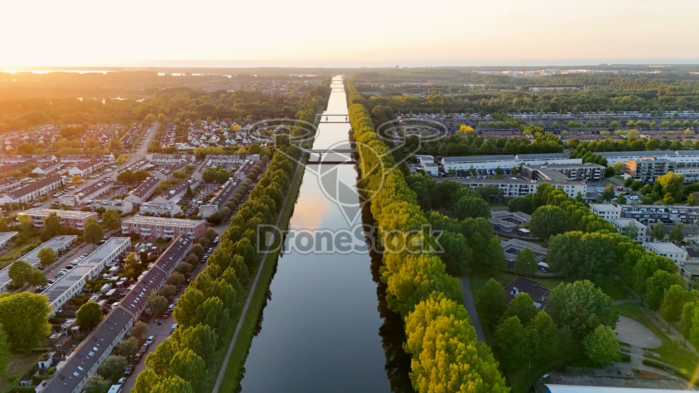 Hoge Vaart Almere Tussen de Vaarten