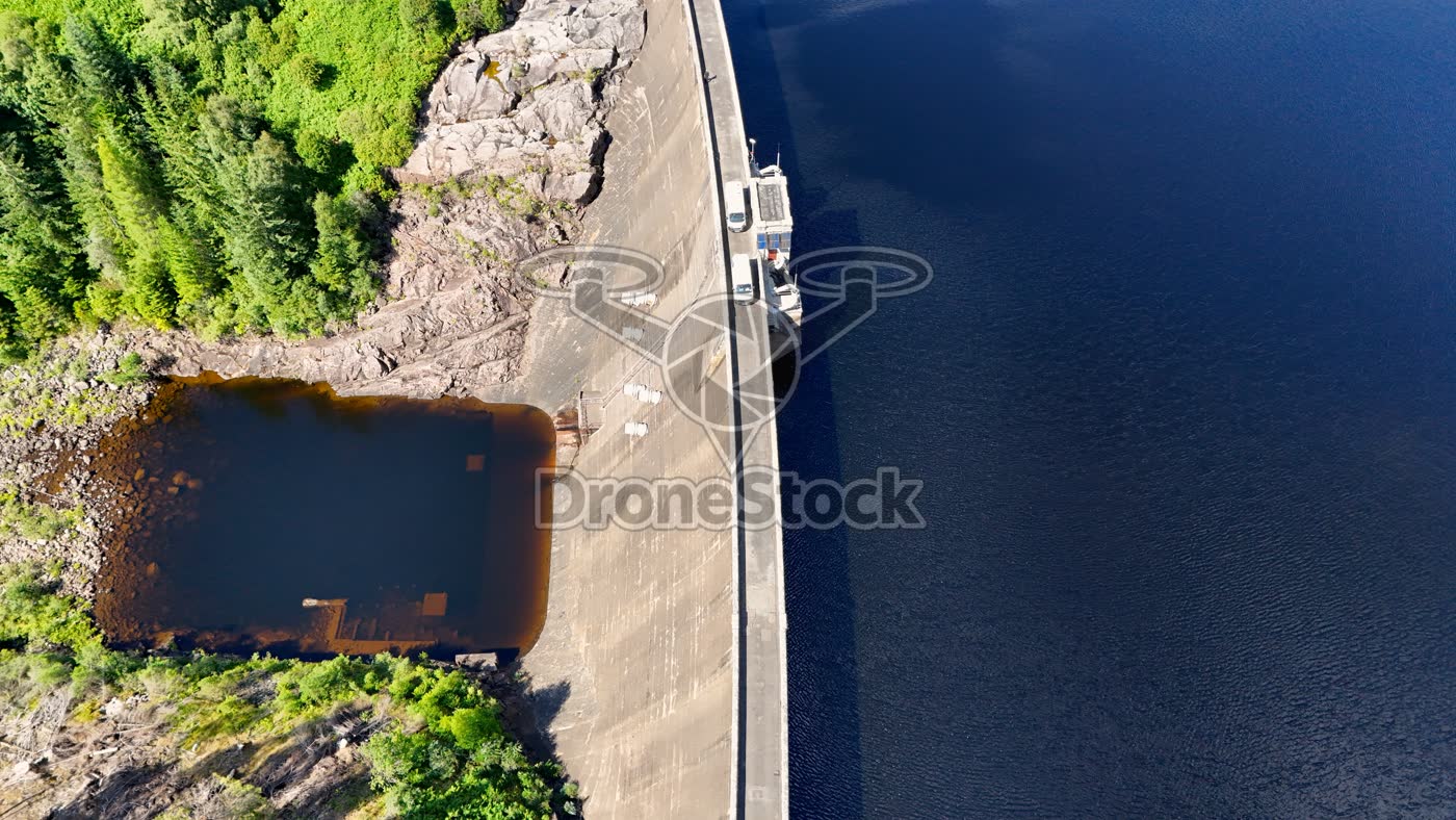 Laggan Dam - Stuwdam bij Roughburn
