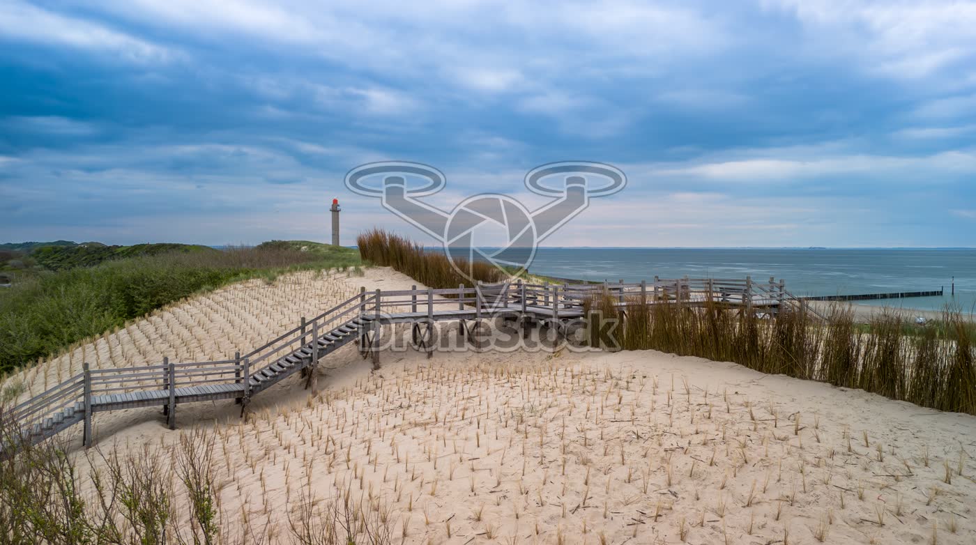 Duintrap met houten uitkijk platform in Westkapelle
