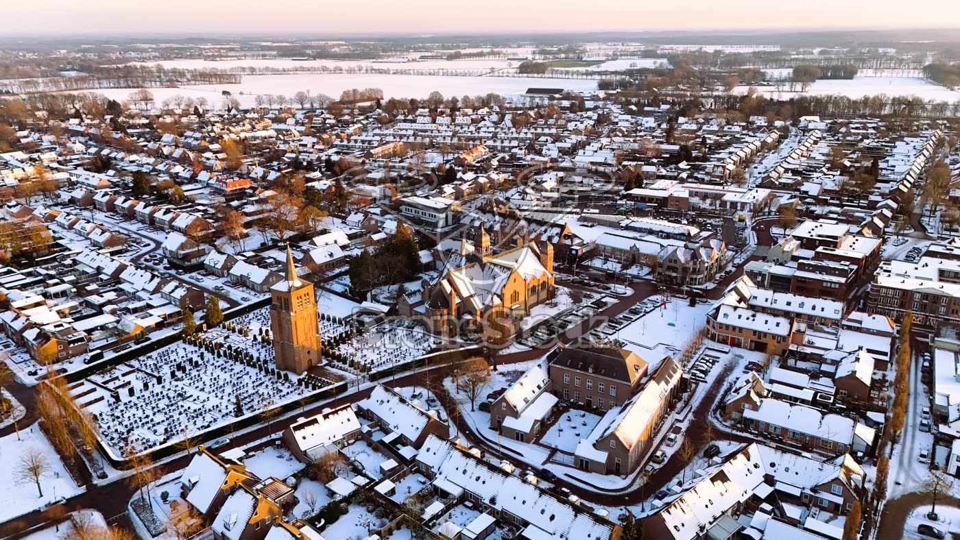 Sint-Petrus'-Bandenkerk, Bladel in een besneeuwd landschap