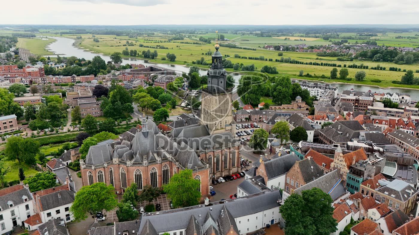 Sint Walburgiskerk in Zutphen 2