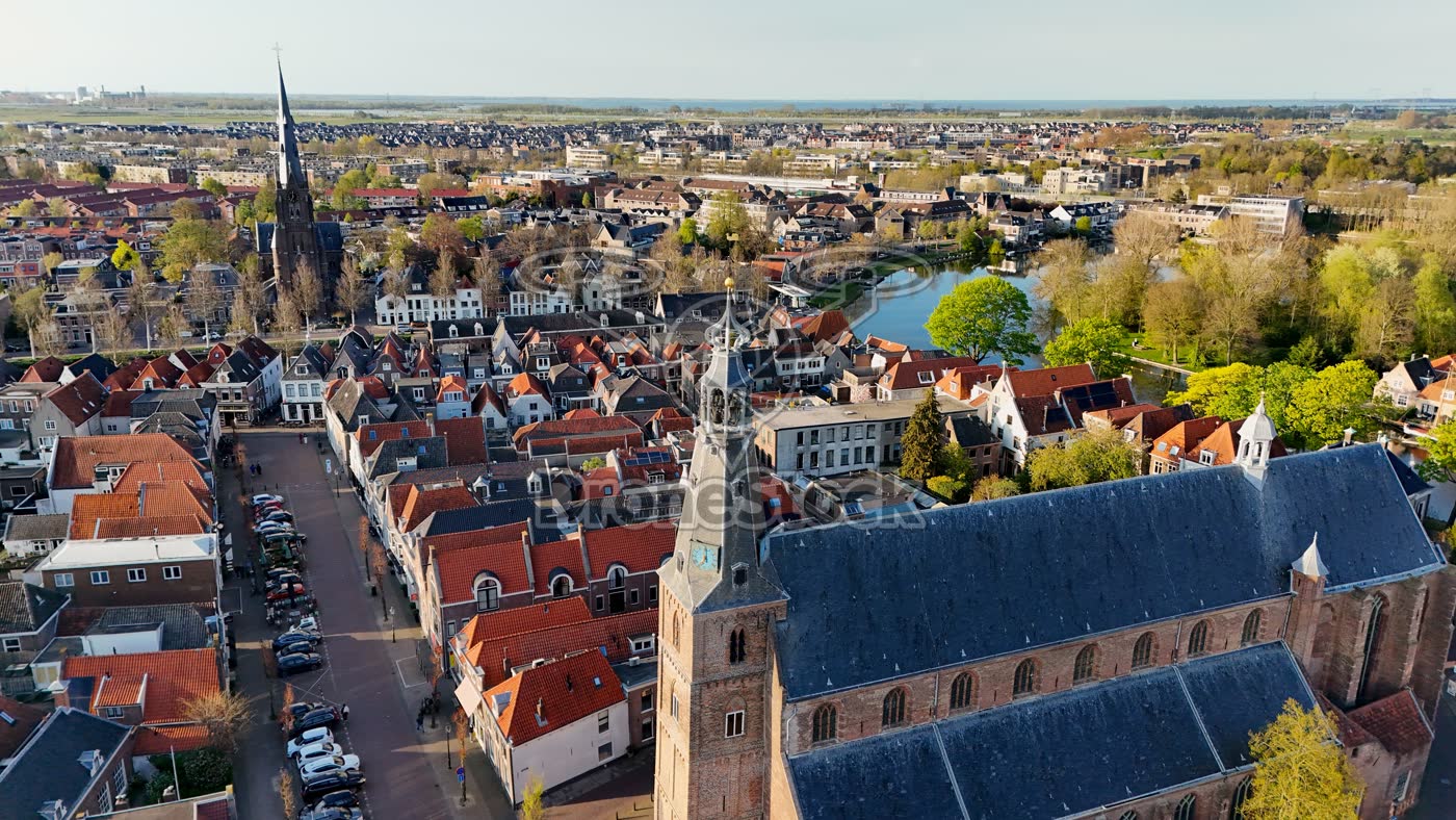 Grote of Laurenskerk Weesp luchtfoto