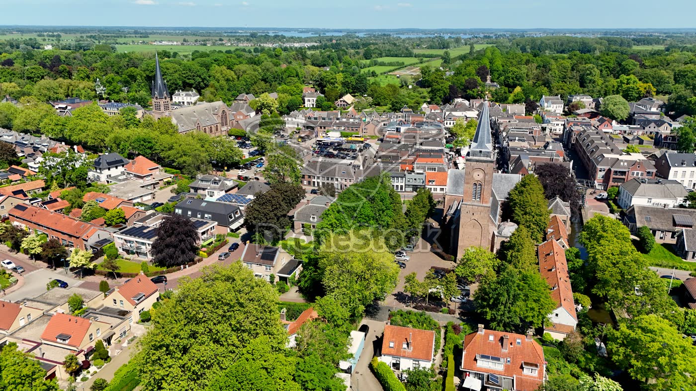 Sint-Johannes de Doperkerk en Pieterskerk