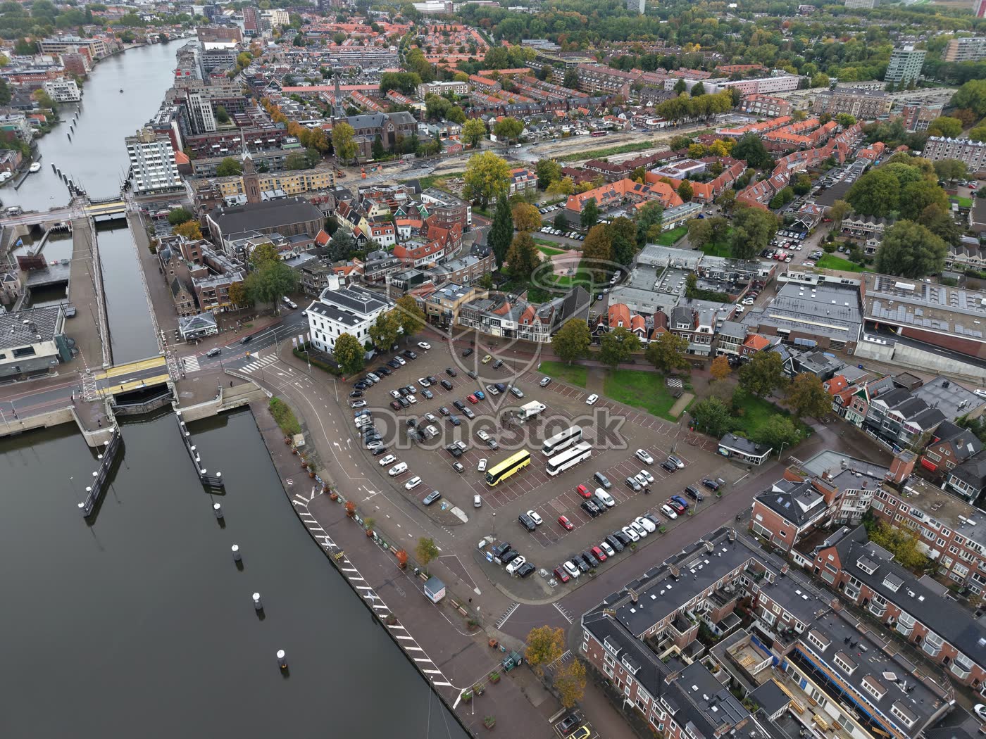 De Burcht, Zaandam boven stadscentrum en kade