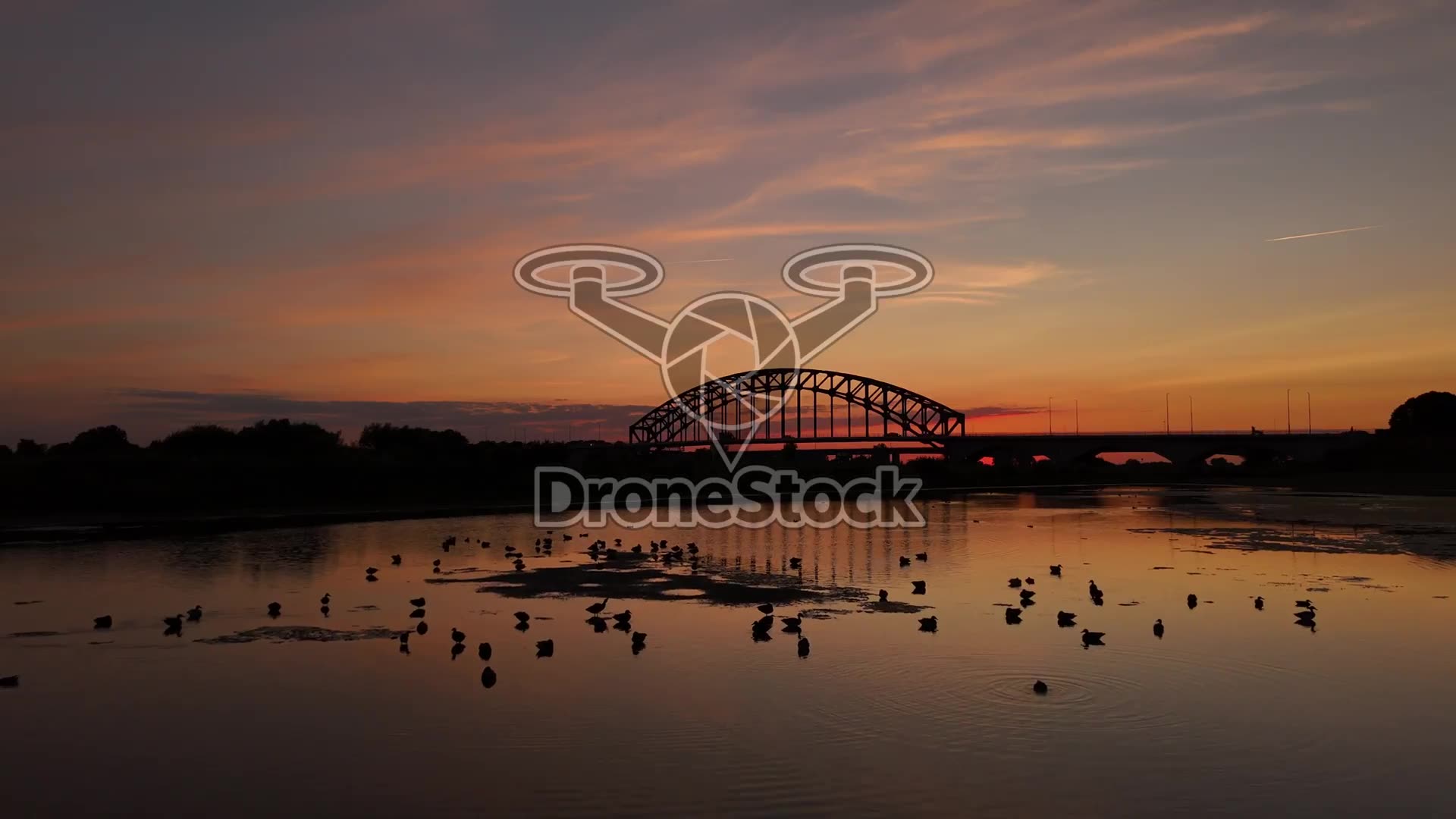 Zonsondergang bij de uiterwaarden van Zwolle / Hattem