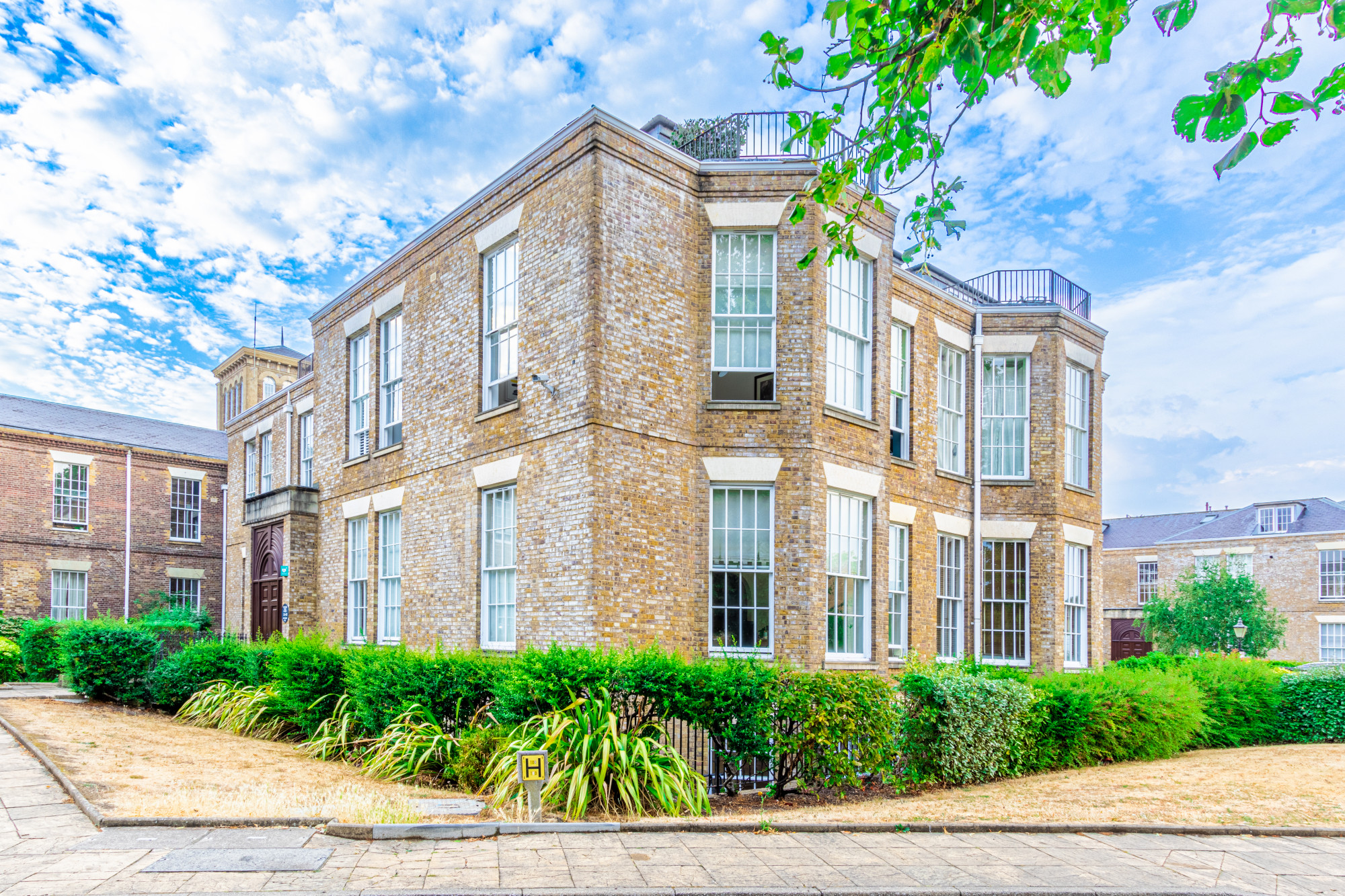 2 Bed Flat Princess Park Manor London N11 Empire Homes