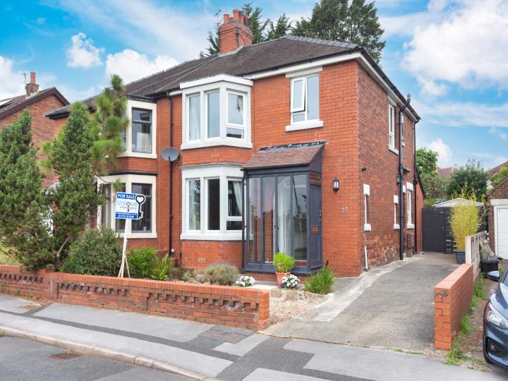 Manor Drive