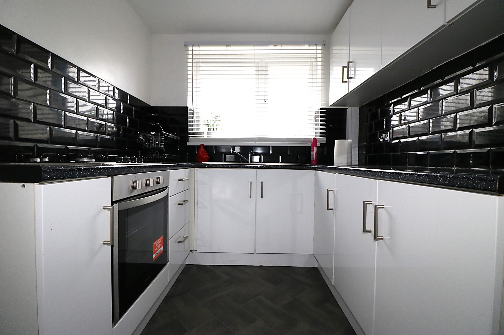 Blewitts Cottages, RM13 8SL