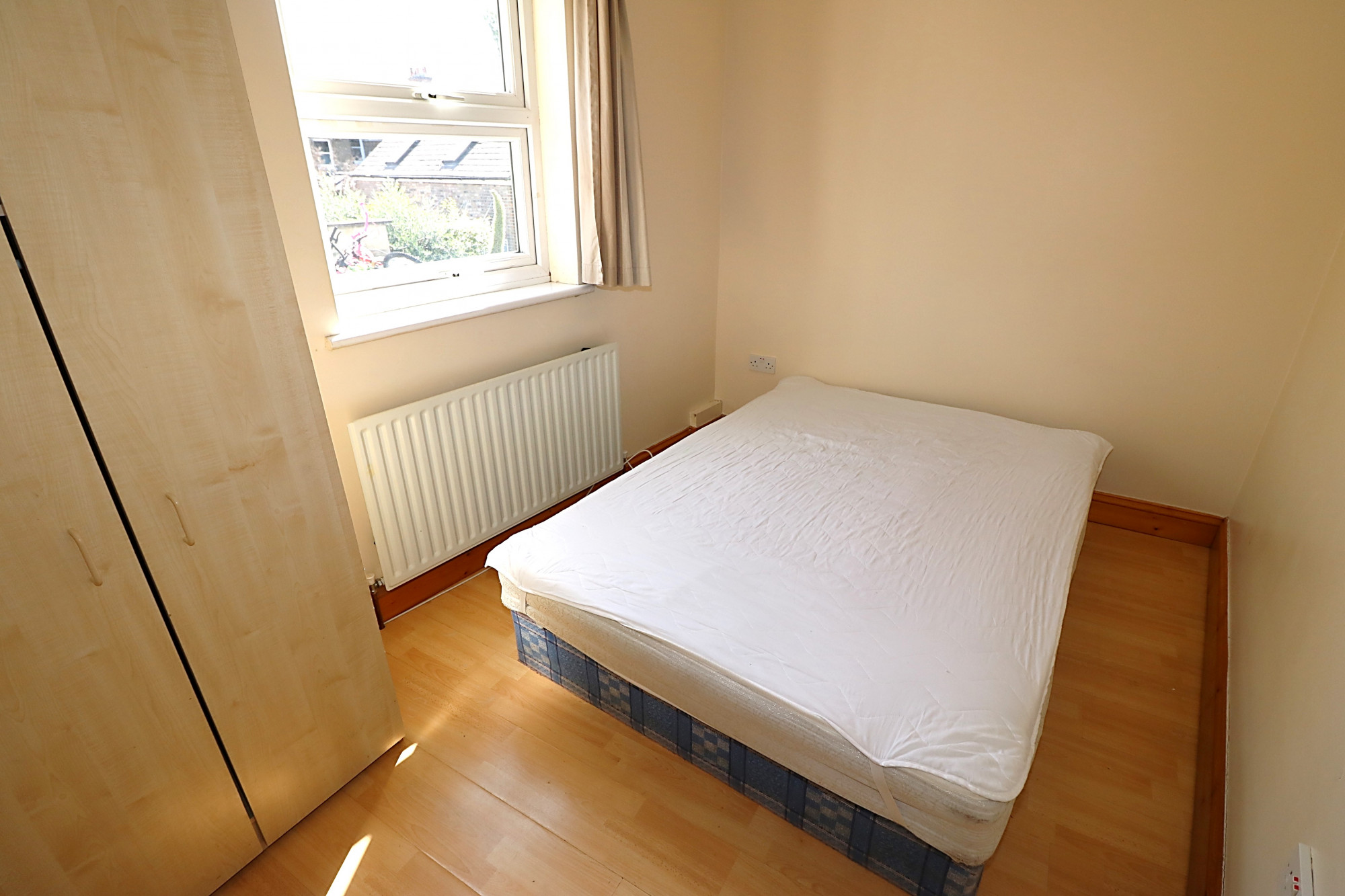 Queens Road, E17 8QR