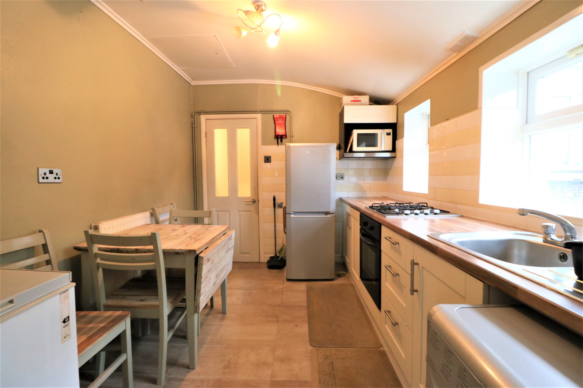 Compton Avenue, E6 3DR