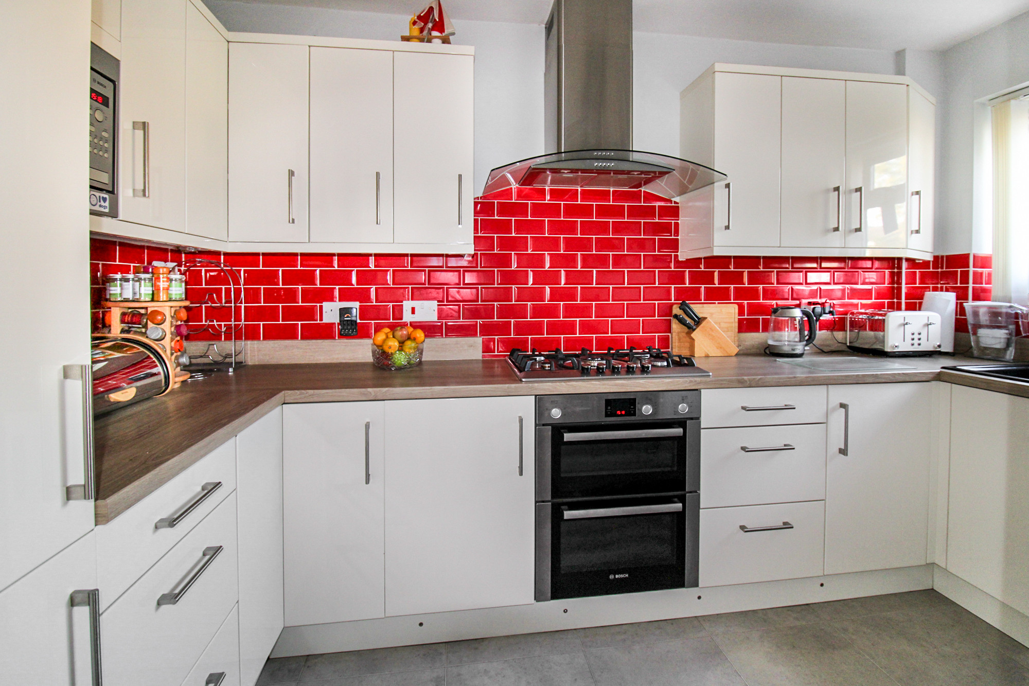 3 Bed House Woburn Avenue Farnborough GU14 Greg James Estate Agents