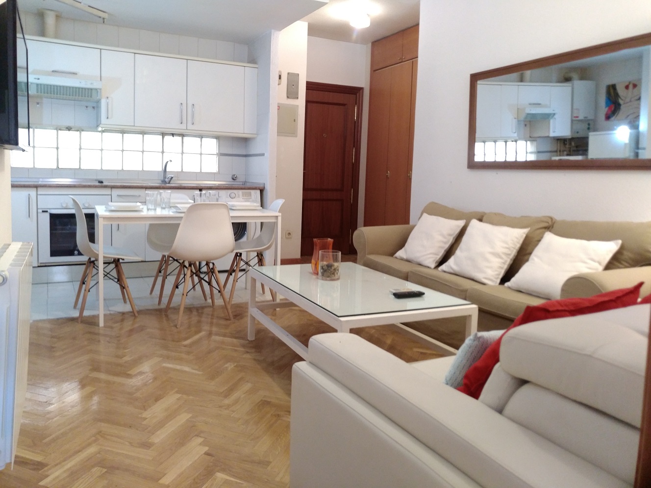 Cutesy apartment for rent in Arapiles in Madrid (LOD.3972.9254) Lodgerin
