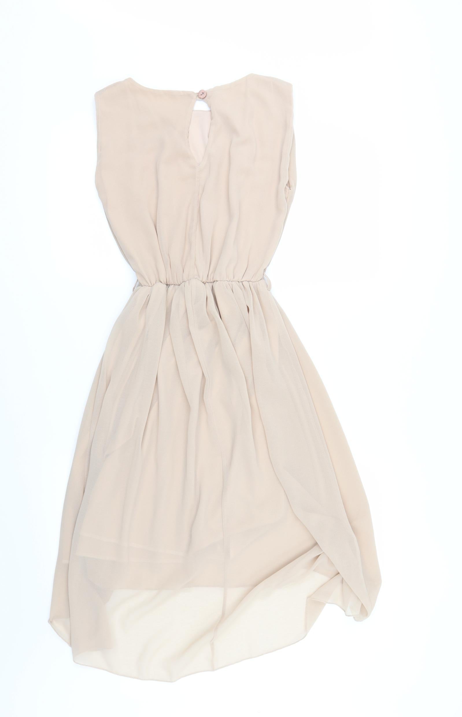 Rare Womens Fit & Flare Dress Size 6 Beige Knee Length Round Neck Dipped Hem - label detail
