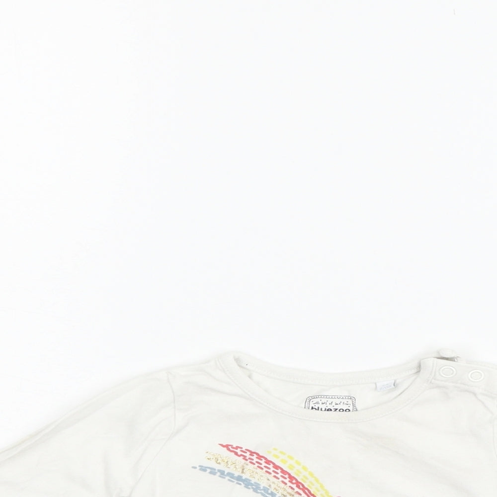 Blue Zoo Boys Basic T-Shirt Size 3-6 Months White Cowl Neck STAR Long Sleeve - close detail