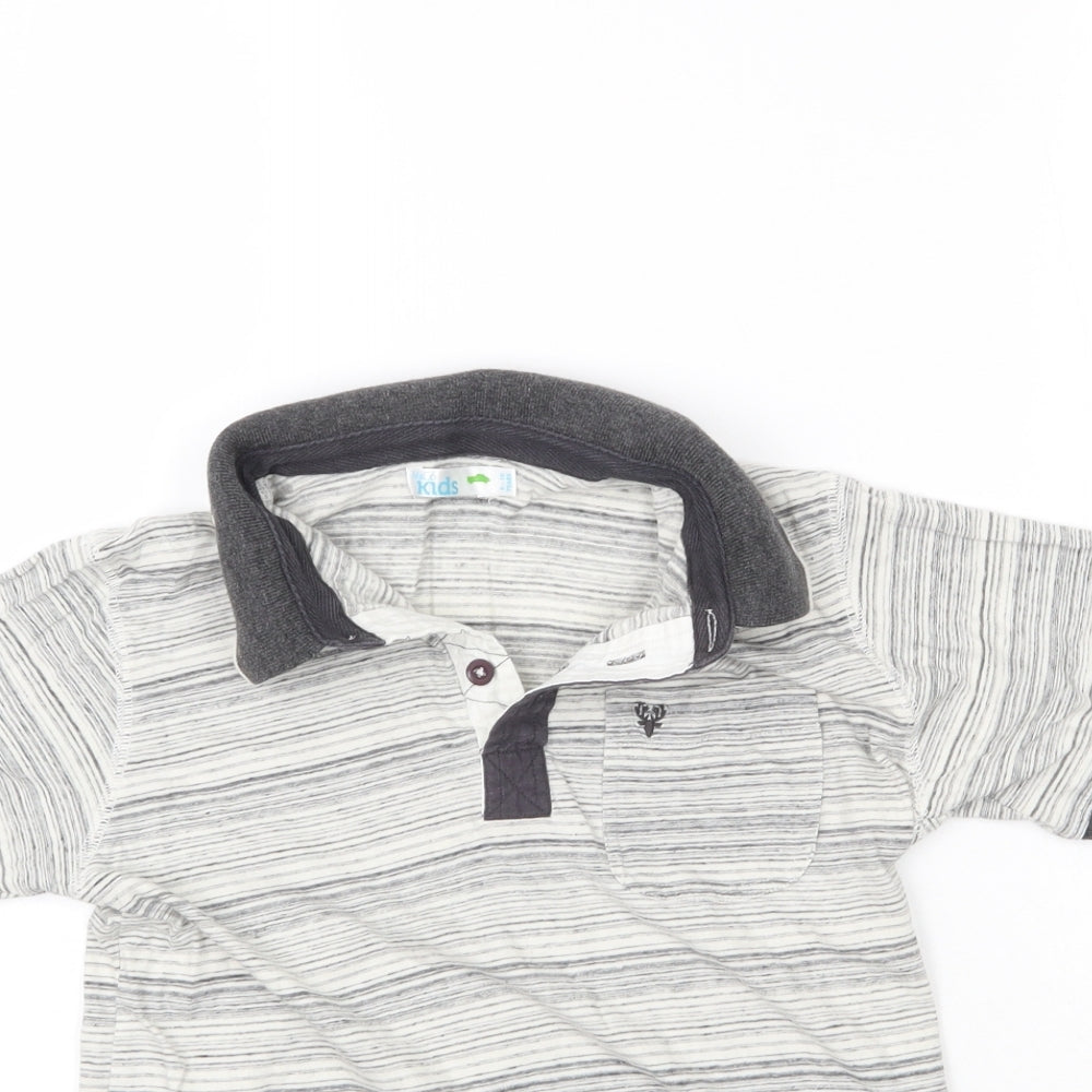 M&Co Boys Basic Polo Size 9-10 Years Grey Collared Short Sleeve - close detail