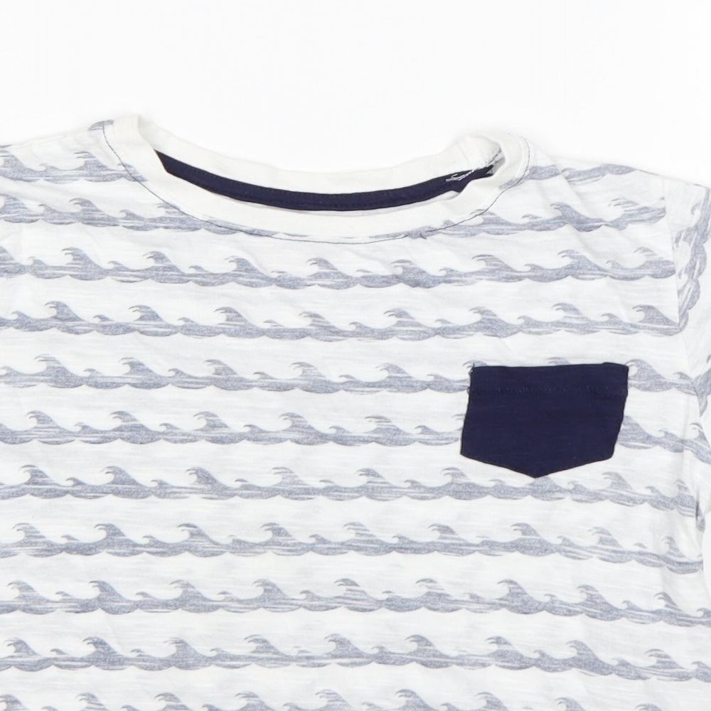Primark Boys Basic T-Shirt Size 7-8 Years Multicoloured Striped Round Neck - close detail
